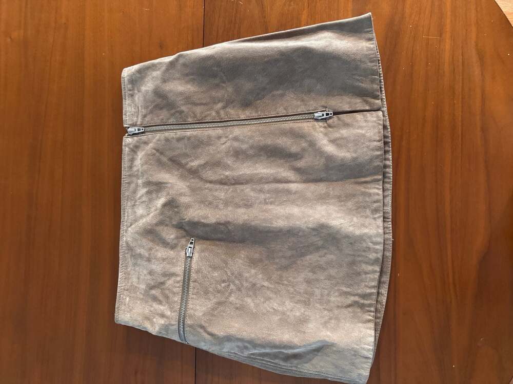 [BLANKNYC] Taupe Suede Zipper Mini Skirt Size 30